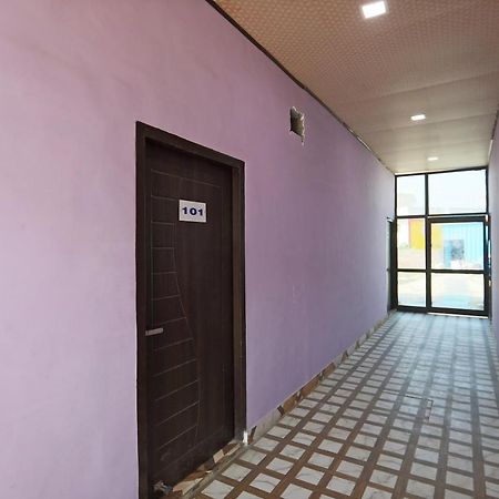 Oyo 63528 60 Milestone Tibri Exterior photo